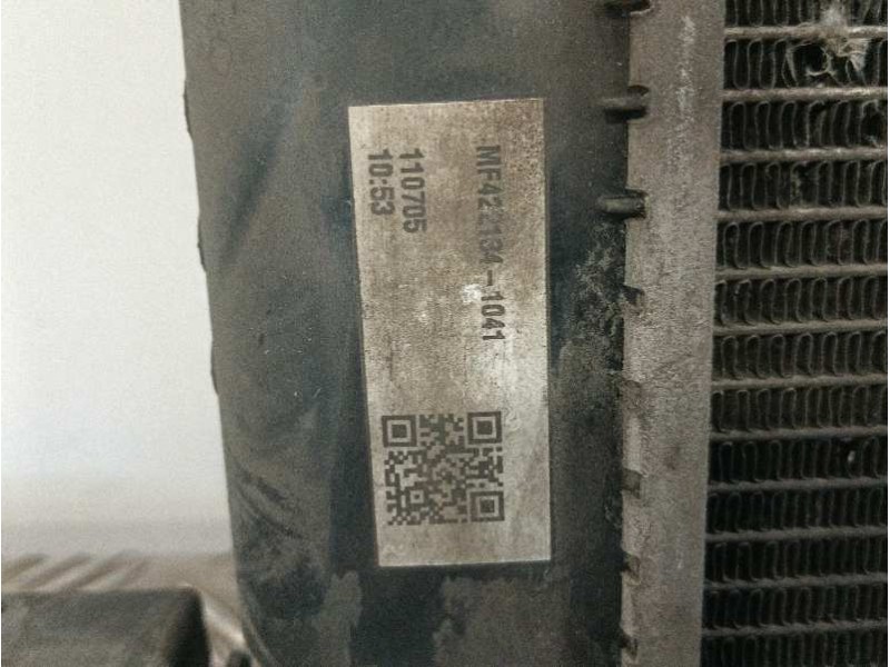 Recambio de radiador agua para toyota auris referencia OEM IAM MF4221341041  