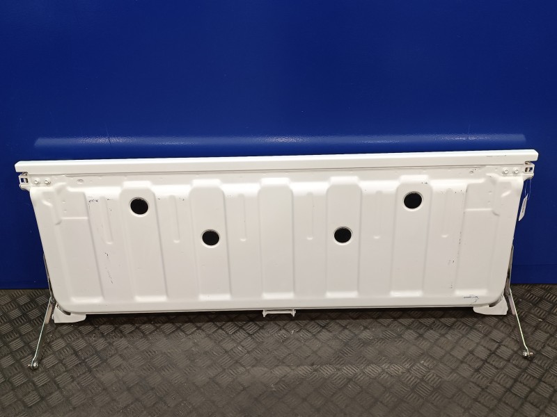 Recambio de porton trasero para isuzu d-max 1.9 turbodiesel referencia OEM IAM   