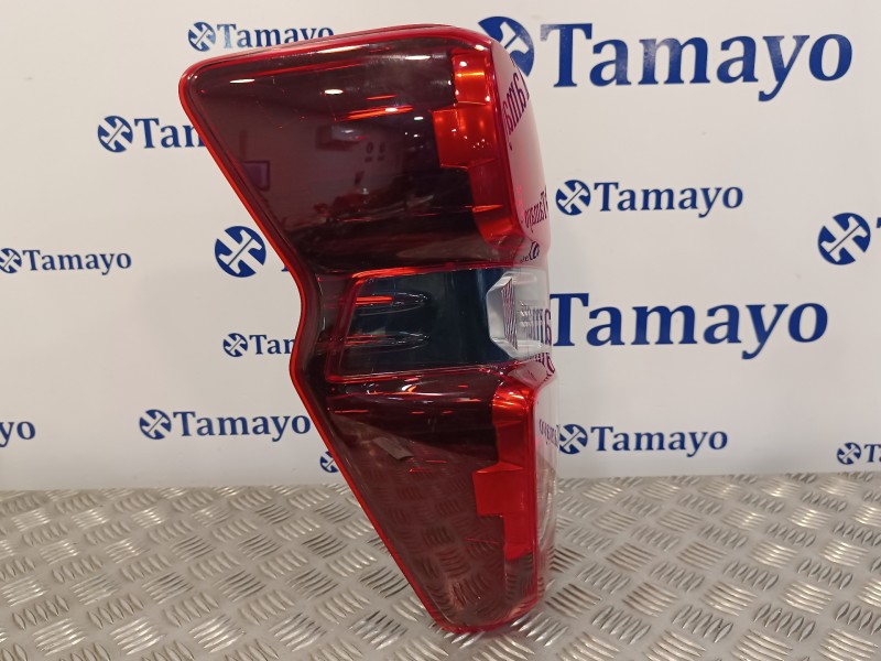 Recambio de piloto trasero izquierdo para isuzu d-max 1.9 turbodiesel referencia OEM IAM 2208R008  