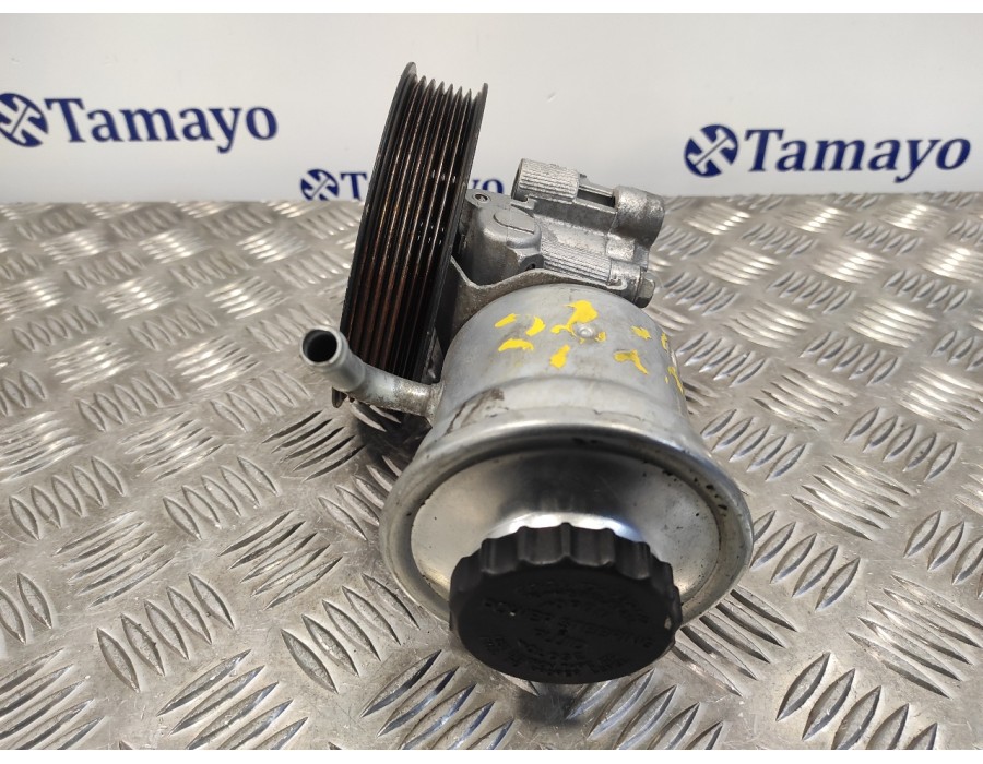 Recambio de bomba direccion para toyota corolla verso (r1) 2.2 d-cat referencia OEM IAM   