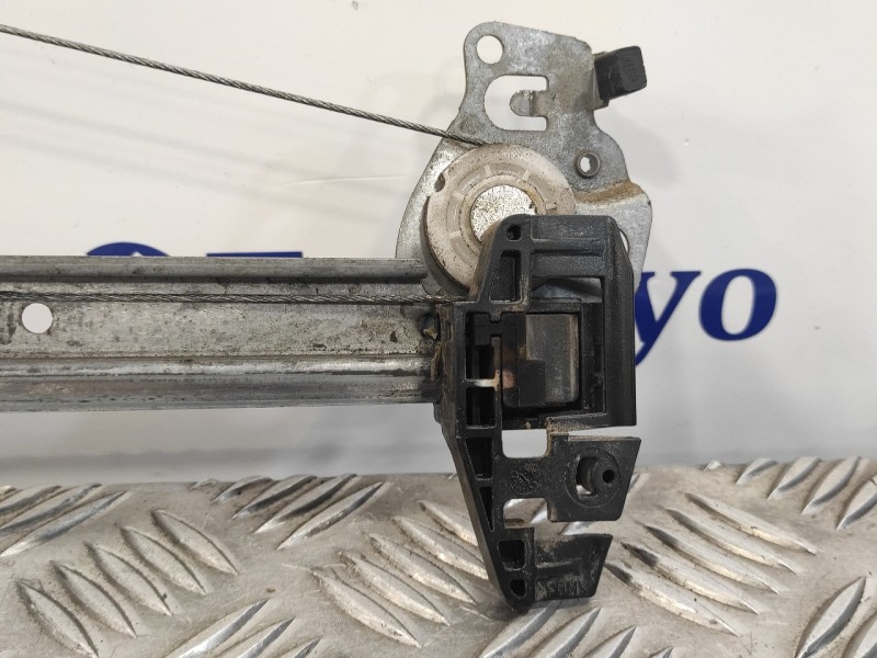 Recambio de elevalunas delantero izquierdo para citroën c3 1.4 hdi referencia OEM IAM 400973H  