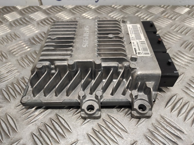 Recambio de centralita motor uce para opel astra h berlina referencia OEM IAM 5WS40204ET 9655041480 9658345280