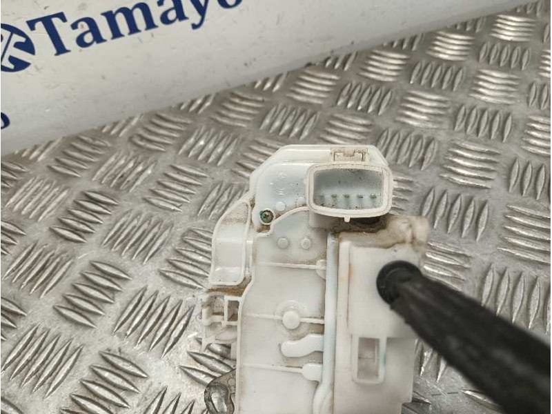 Recambio de cerradura puerta delantera derecha para alfa romeo 159 (140) 2.4 jtd cat referencia OEM IAM   