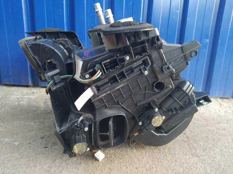 Recambio de calefaccion entera normal para renault master kasten 2.3 dci diesel cat referencia OEM IAM 271103759R  