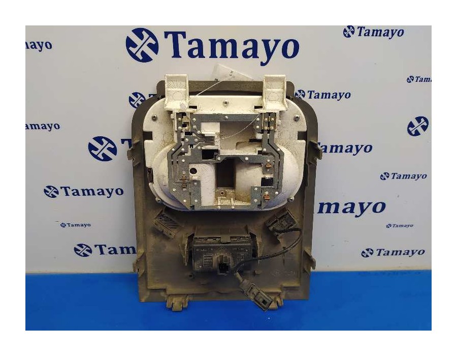 Recambio de luz interior para renault master kasten 2.3 dci diesel cat referencia OEM IAM 264300010R  08912000
