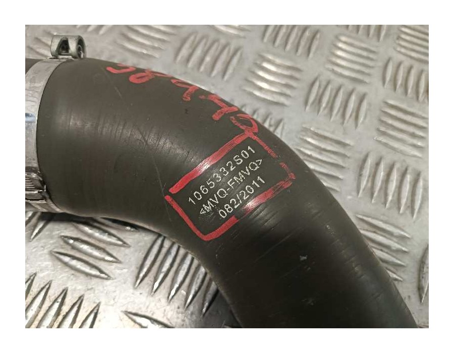 Recambio de tubo para renault scénic iii (jz0/1_) 1.6 dci (jz00, jz12) referencia OEM IAM 1073746S01  1065332S01