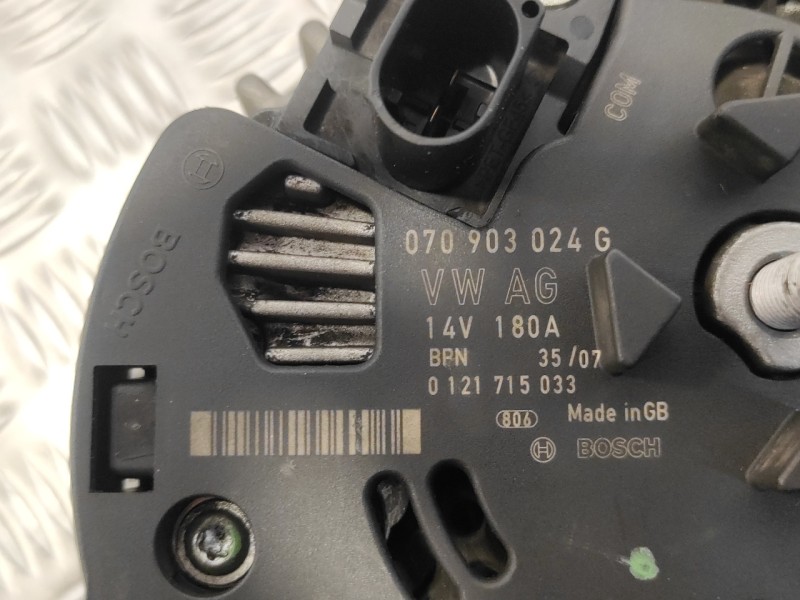 Recambio de alternador para volkswagen touareg (7l6) 2.5 tdi dpf referencia OEM IAM 070903024G  0121715033