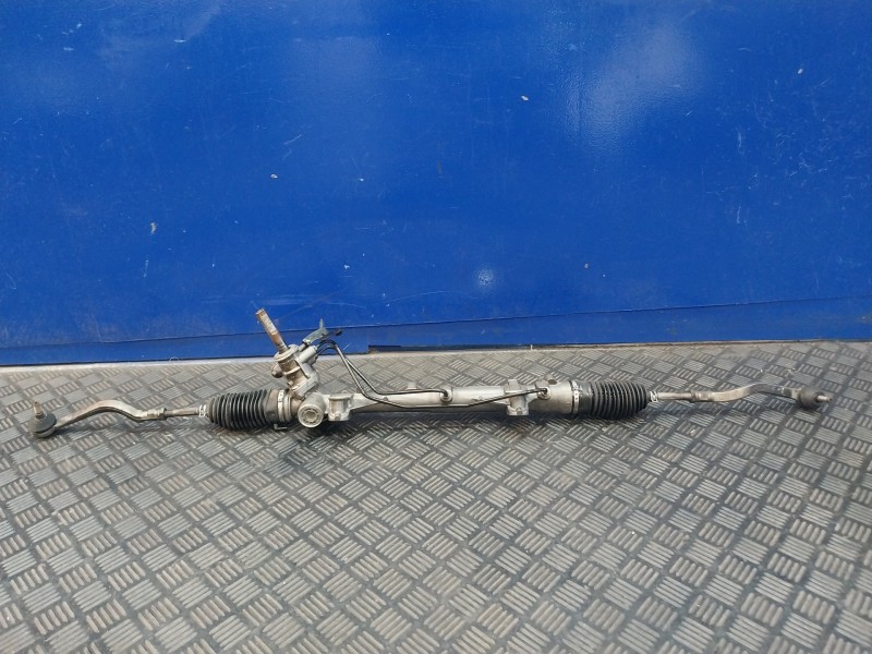 Recambio de cremallera direccion para dacia sandero referencia OEM IAM 6820000230E  