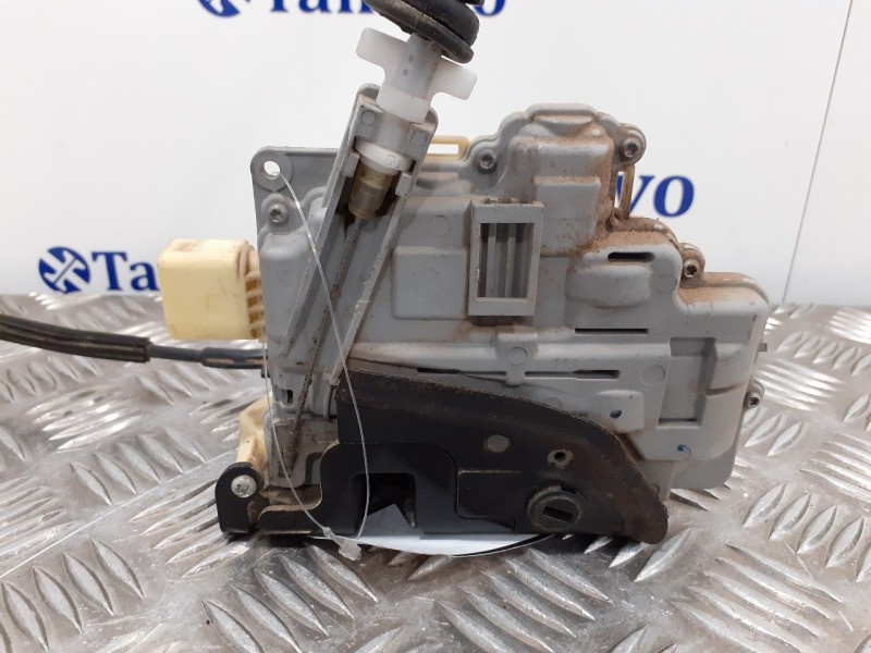 Recambio de cerradura puerta trasera derecha para volkswagen passat variant (3c5) 1.9 tdi referencia OEM IAM 3C4839016A  