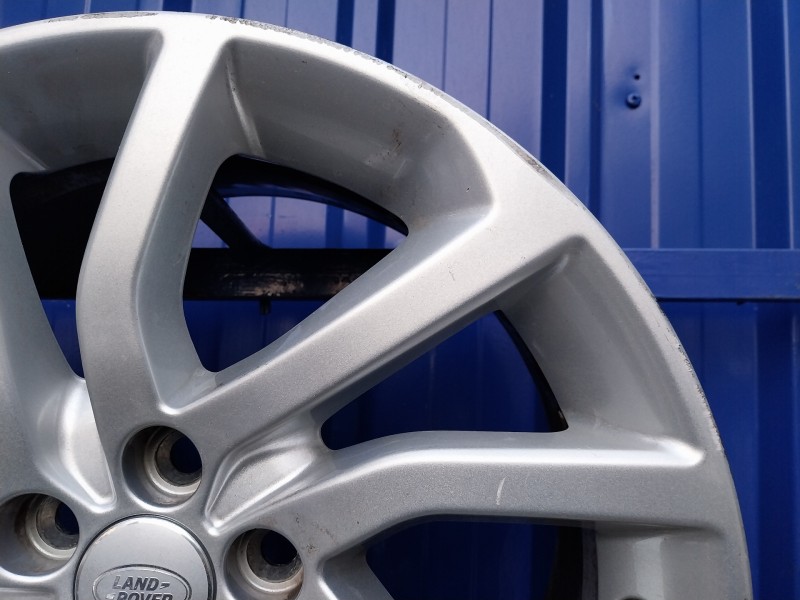 Recambio de llanta para land rover discovery sport referencia OEM IAM FK7M-1007-TB  