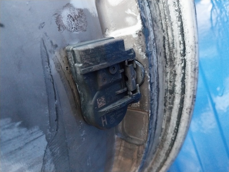 Recambio de llanta para land rover discovery sport referencia OEM IAM FK7M-1007-TB  