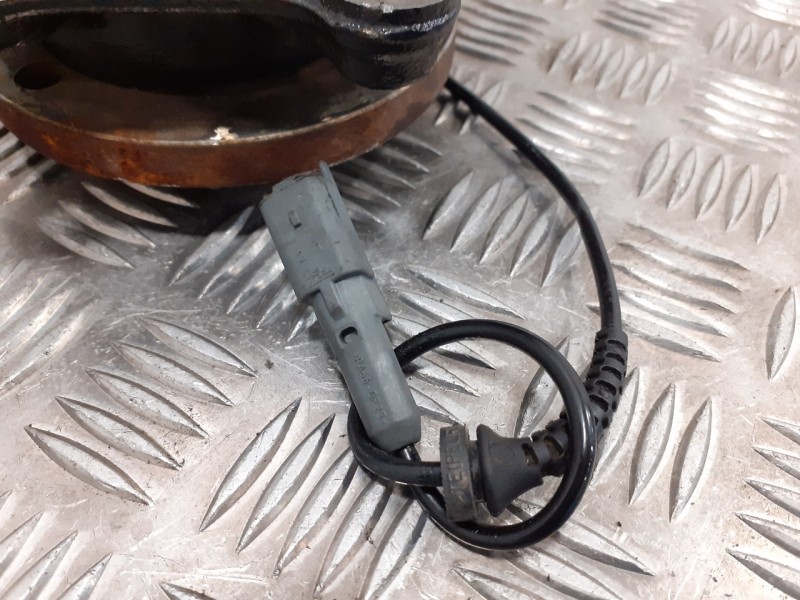Recambio de mangueta delantera derecha para citroën c4 lim. 1.6 hdi fap referencia OEM IAM   