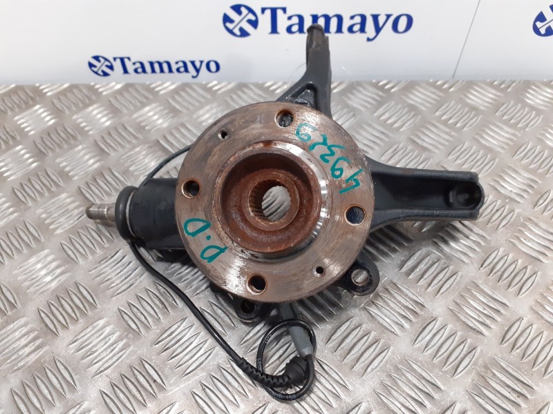 Recambio de mangueta delantera derecha para citroën c4 lim. 1.6 hdi fap referencia OEM IAM   