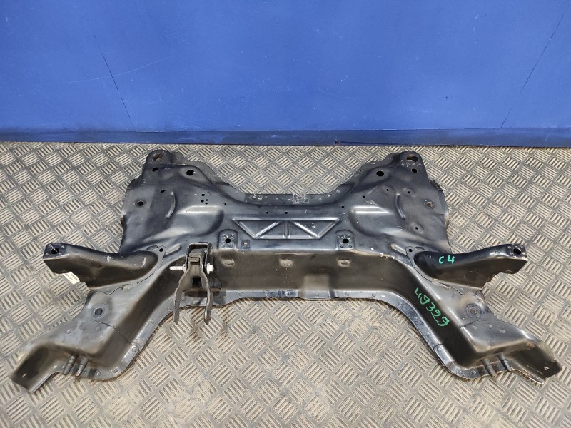 Recambio de puente delantero para citroën c4 lim. 1.6 hdi fap referencia OEM IAM   