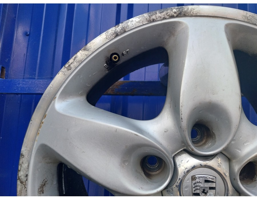 Recambio de llanta para porsche cayenne (typ 9pa) 4.5 v8 cat referencia OEM IAM 7L5601025C  