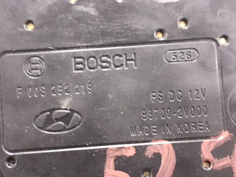 Recambio de motor limpia trasero para hyundai veloster 1.6 cat referencia OEM IAM 987002V000  