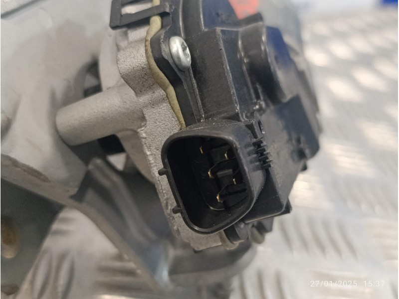 Recambio de motor limpia delantero para subaru xv 2.0 cat referencia OEM IAM 86511FJ010  1593003242