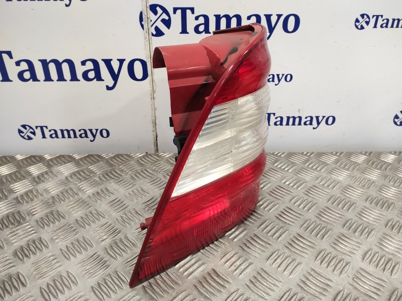 Recambio de piloto trasero izquierdo para mercedes-benz clase m (w163) referencia OEM IAM A1638201964  