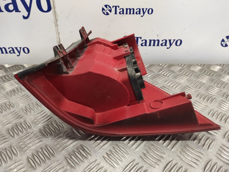 Recambio de piloto trasero izquierdo para mercedes-benz clase m (w163) referencia OEM IAM A1638201964  