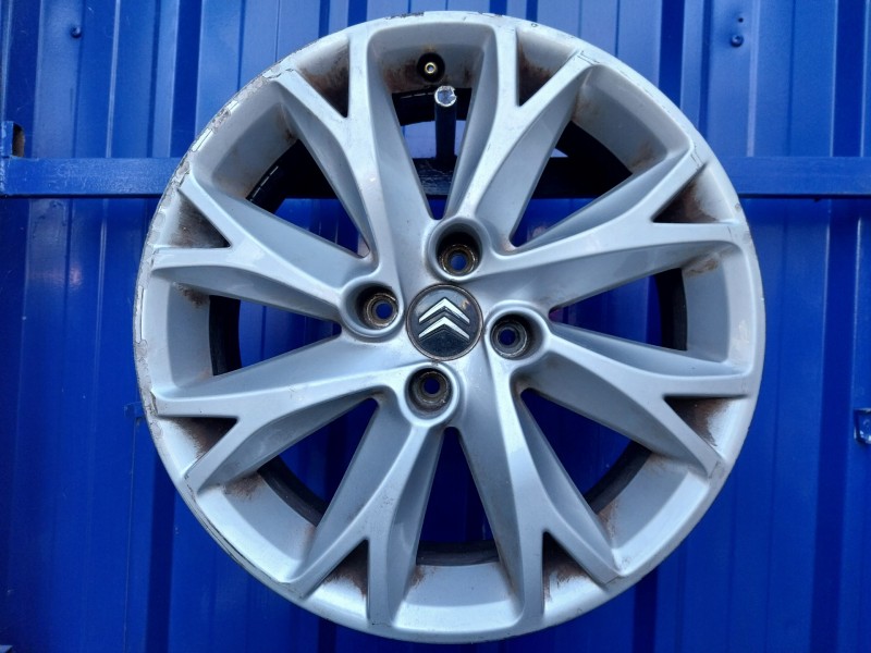 Recambio de llanta para citroën c4 coupe referencia OEM IAM 9684260680  