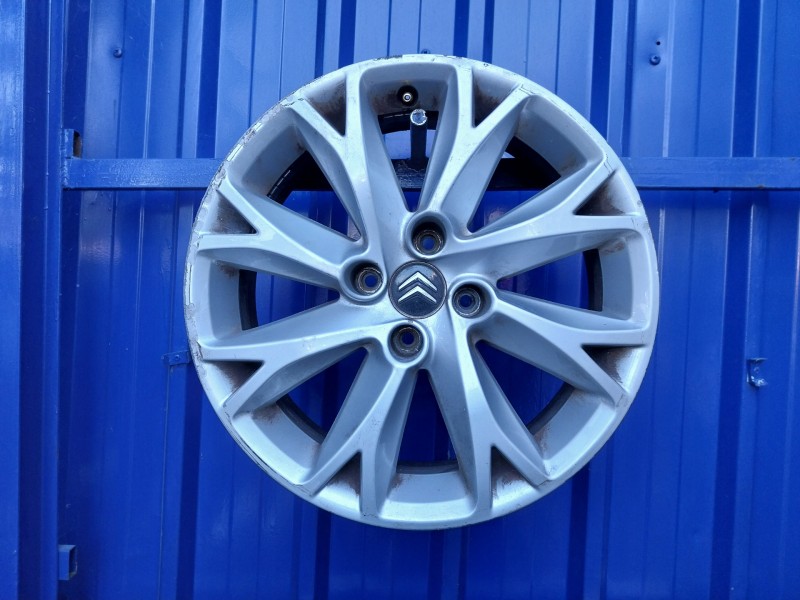 Recambio de llanta para citroën c4 coupe referencia OEM IAM 9684260680  