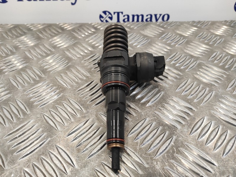 Recambio de inyector para seat ibiza (6l1) 1.9 tdi referencia OEM IAM 038130073AJ  0414720037