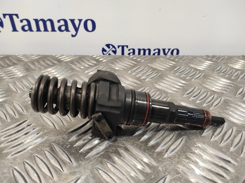 Recambio de inyector para seat ibiza (6l1) 1.9 tdi referencia OEM IAM 038130073AJ  0414720037