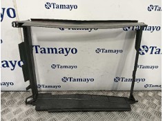 Recambio de calandra delantera de radiador para dacia sandero referencia OEM IAM 215596207R  