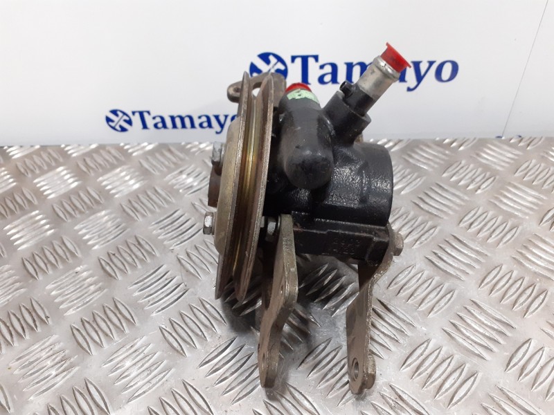 Recambio de bomba servodireccion para fiat punto berl. (176) 1.6 cat referencia OEM IAM 26034983FC  46413323