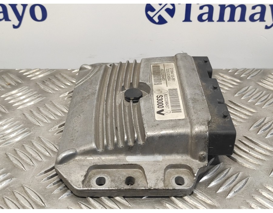 Recambio de centralita motor uce para renault scenic ii 1.6 16v referencia OEM IAM 8200298457 200298463 215841533B1