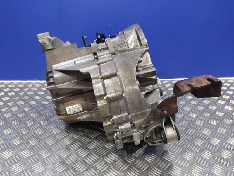 Recambio de caja cambios para volvo v50 familiar 2.0 diesel cat referencia OEM IAM 4M5R7002CE  