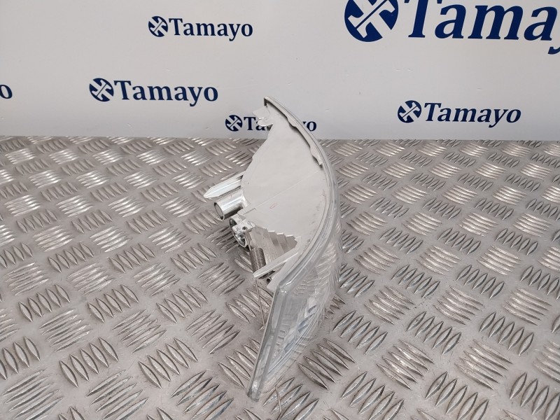 Recambio de piloto delantero derecho para renault trafic caja cerrada (ab 4.01) referencia OEM IAM 085511608RF  14538662