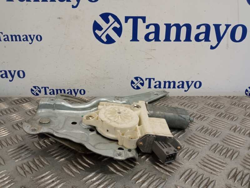 Recambio de elevalunas trasero izquierdo para toyota avensis wagon (t25) referencia OEM IAM 0130822031  992045100