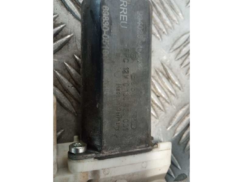 Recambio de elevalunas trasero izquierdo para toyota avensis wagon (t25) referencia OEM IAM 0130822031  992045100