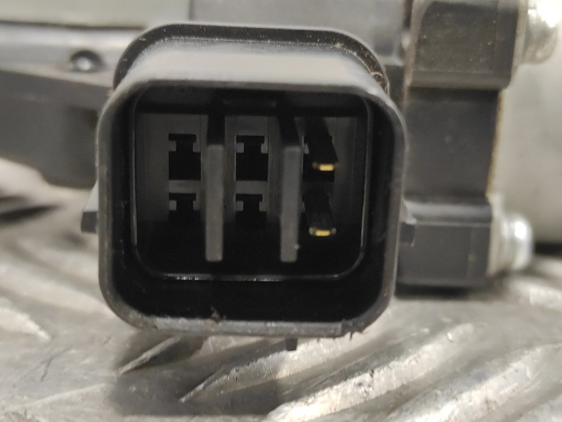 Recambio de motor elevalunas trasero derecho para subaru xv 2.0 cat referencia OEM IAM   