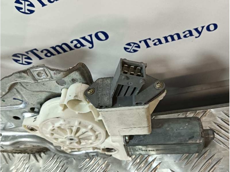 Recambio de elevalunas delantero derecho para toyota avensis wagon (t25) referencia OEM IAM 6981005050 994024 992046100