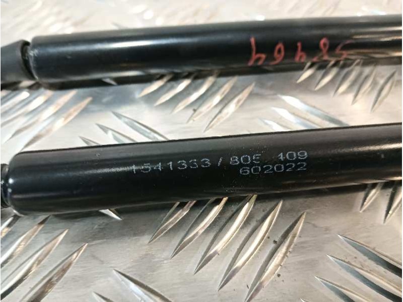 Recambio de amortiguadores maletero / porton para toyota avensis wagon (t25) referencia OEM IAM   