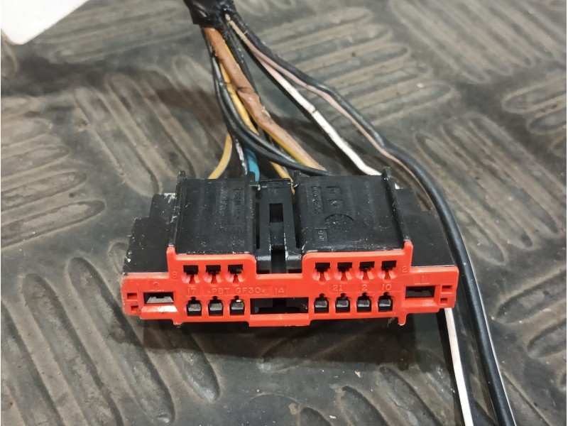 Recambio de porton trasero para ford focus lim. (cb8) 1.6 tdci cat referencia OEM IAM   