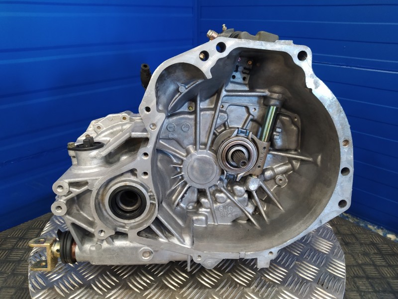 Recambio de caja cambios para nissan almera (n16/e) 1.8 16v cat referencia OEM IAM 8200131489  