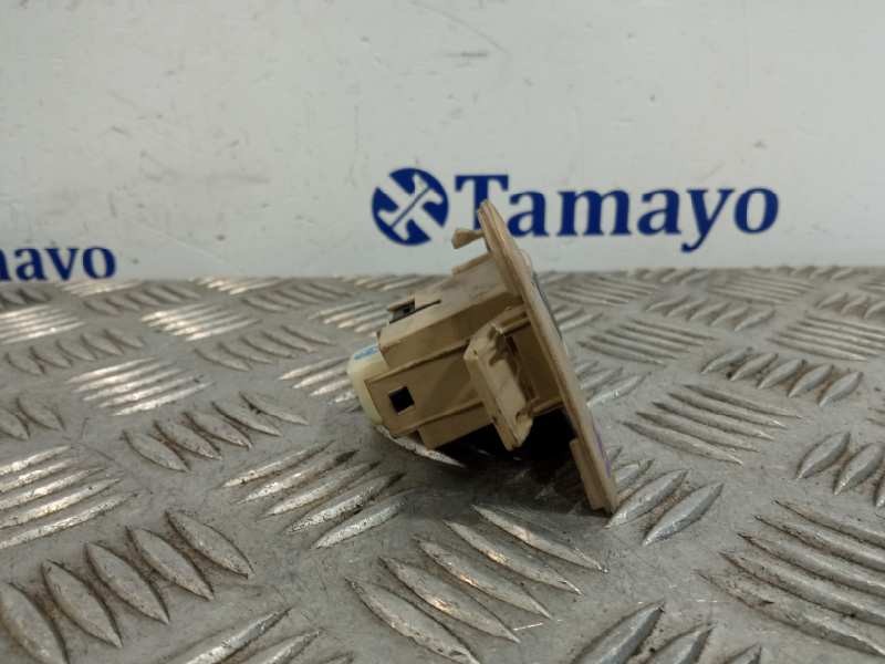 Recambio de mando elevalunas delantero derecho para toyota avensis wagon (t25) referencia OEM IAM   