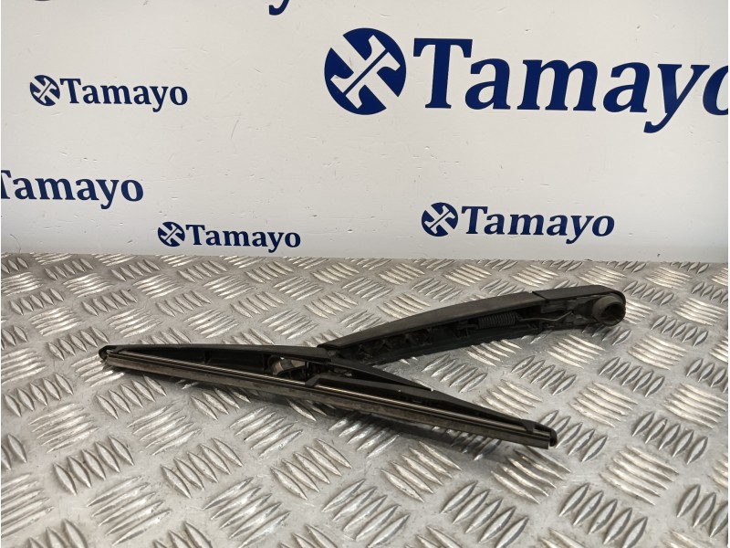 Recambio de brazo limpia trasero para dacia duster 1.6 16v cat referencia OEM IAM 80012977B  