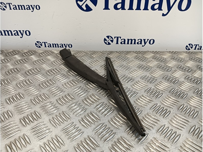 Recambio de brazo limpia trasero para dacia duster 1.6 16v cat referencia OEM IAM 80012977B  
