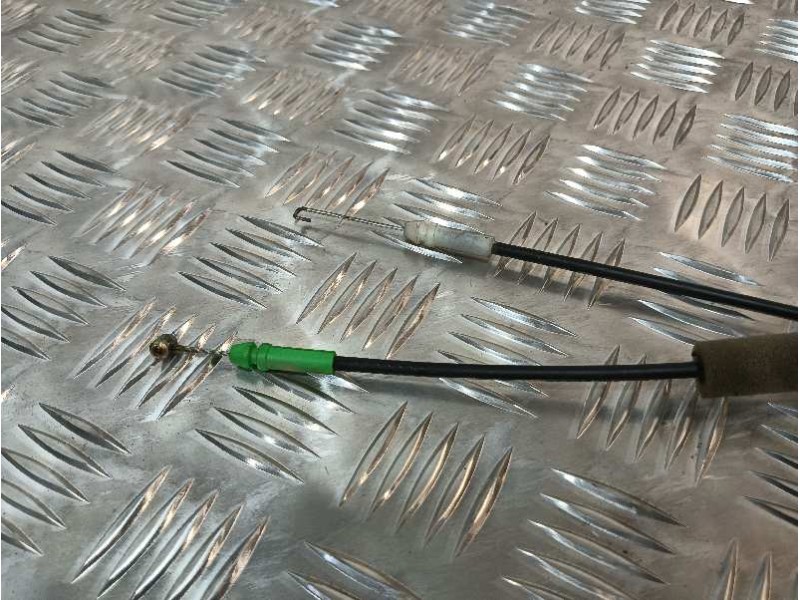 Recambio de cerradura puerta trasera derecha para toyota avensis wagon (t25) referencia OEM IAM   