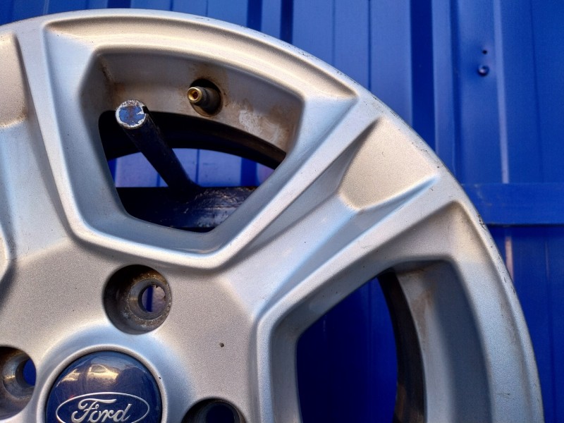 Recambio de llanta para ford tourneo courier (c4a) referencia OEM IAM ET76-1007-AB  