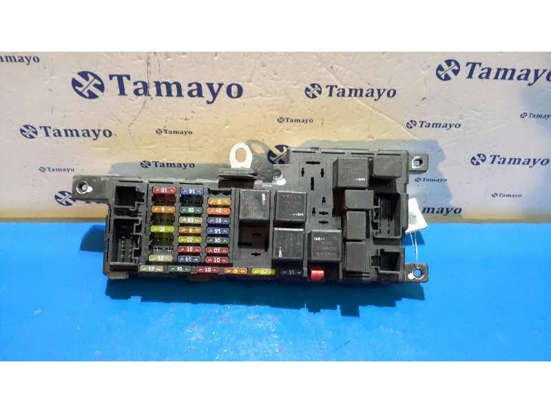 Recambio de caja reles / fusibles para volvo s60 berlina 2.4 diesel cat referencia OEM IAM 518828017  8678449