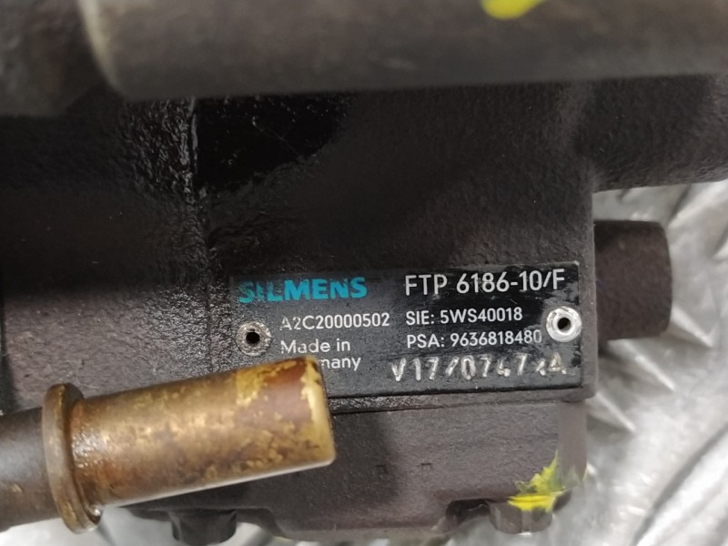 Recambio de bomba inyeccion para citroën c5 berlina referencia OEM IAM 9636818480 5WS40018 A2C20000502