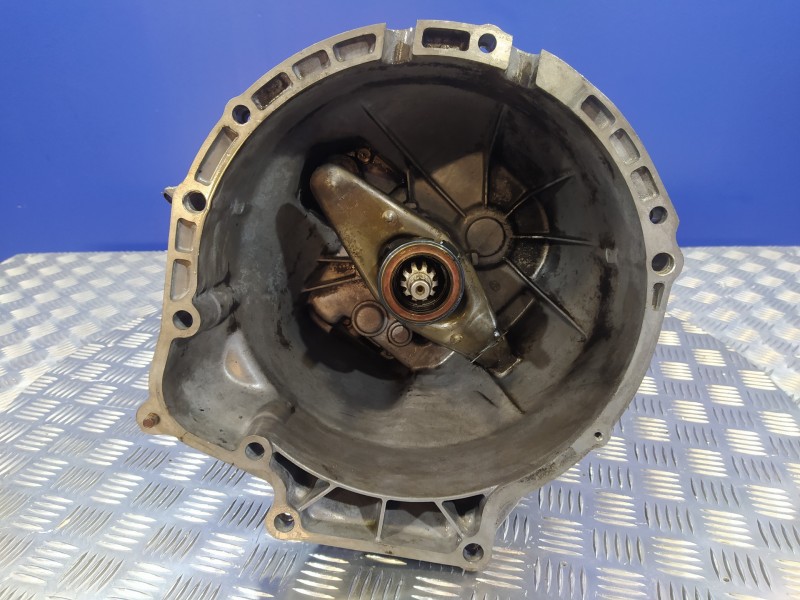 Recambio de caja cambios para bmw serie 3 berlina (e36) 2.5 24v cat referencia OEM IAM AKT  