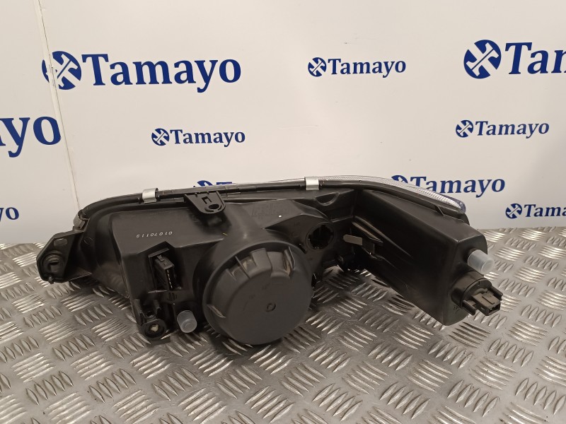 Recambio de faro derecho para peugeot 306 berlina 3/4/5 puertas (s2) referencia OEM IAM 6205Q5  11543202
