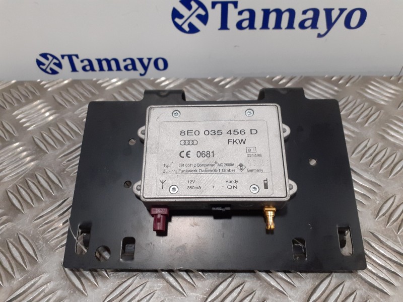 Recambio de amplificador radio para audi a4 ber. (b8) referencia OEM IAM 8E0035456D  