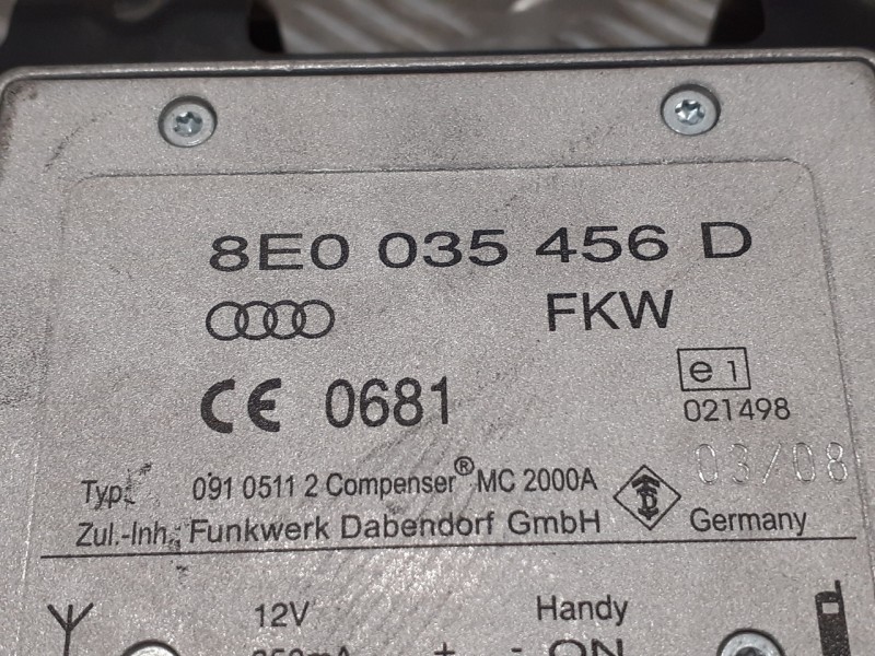 Recambio de amplificador radio para audi a4 ber. (b8) referencia OEM IAM 8E0035456D  